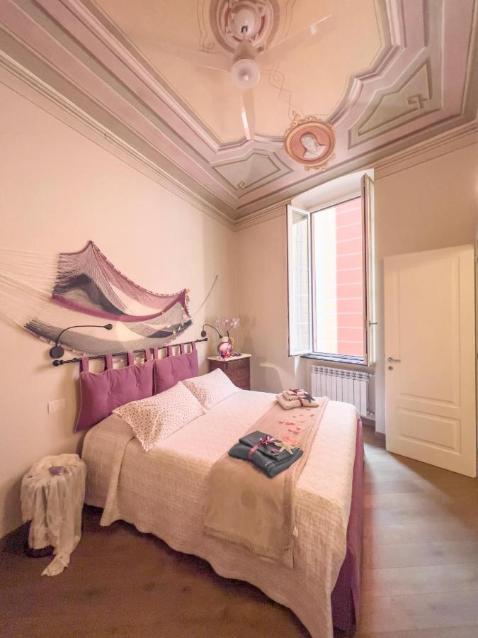La Piccola Casa Di Ubs Apartment Sestri Levante Luaran gambar