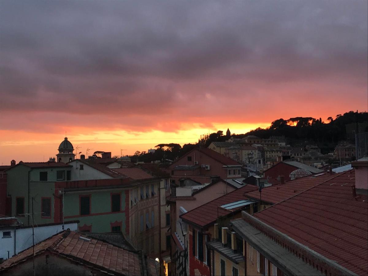 La Piccola Casa Di Ubs Apartment Sestri Levante Luaran gambar