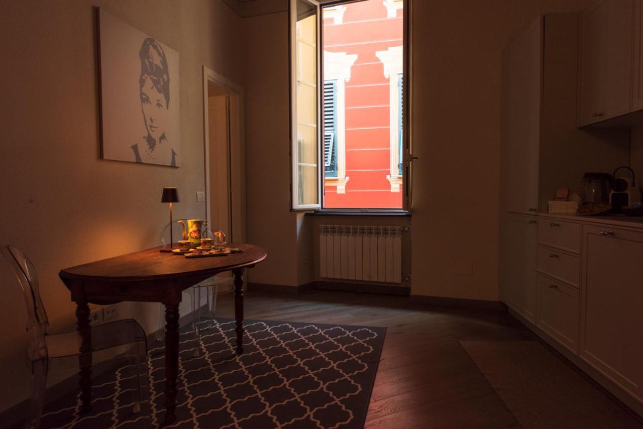La Piccola Casa Di Ubs Apartment Sestri Levante Luaran gambar